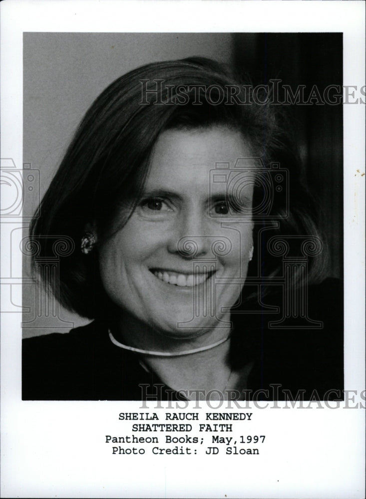 1997 Press Photo Sheila Rauch Kennedy Shattered Faith- RSA00951 - Historic Images