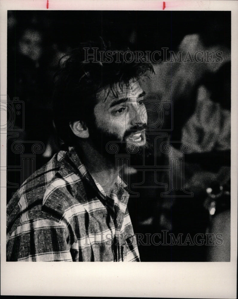 1985 Press Photo Kenny Loggins performing at Children&#39;s - Historic Images