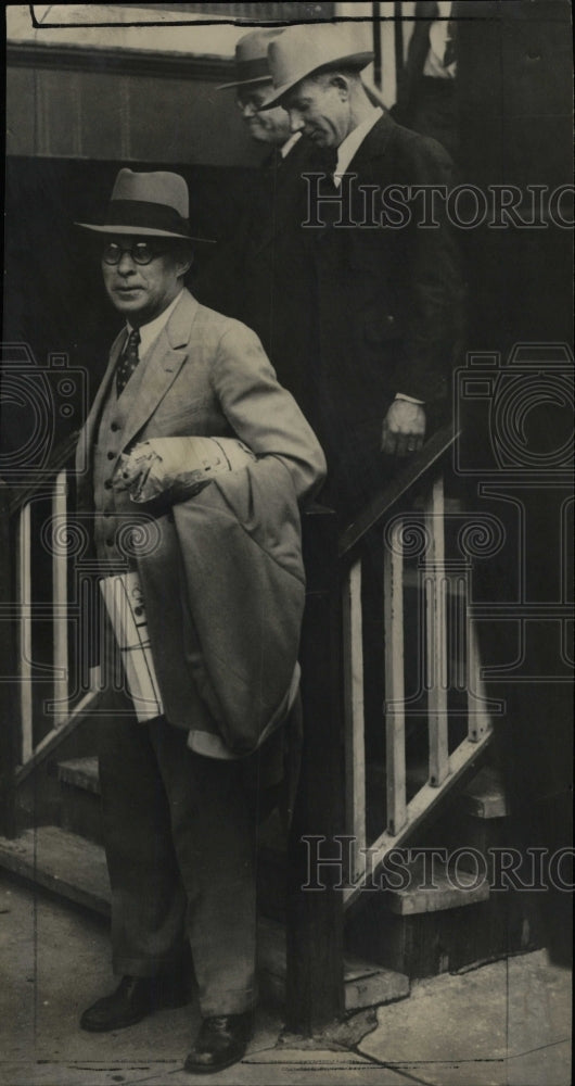 1934 Press Photo Frank Gilligan Bank Aurora County jail- RSA01111 - Historic Images