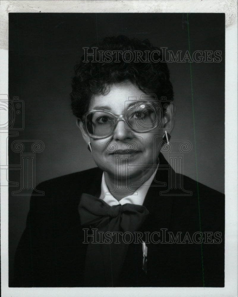 1990 Rita Sudol, President, Pontiac Chamber - Historic Images