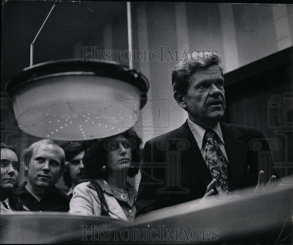 1975 Press Photo William Aldridge Denver County Coroner- RSA01763 - Historic Images