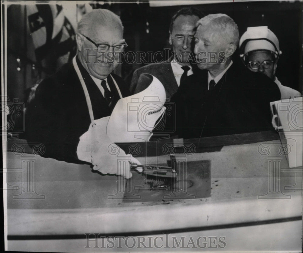 1971 Press Photo Chester Earl Holifield United States R- RSA01873 - Historic Images