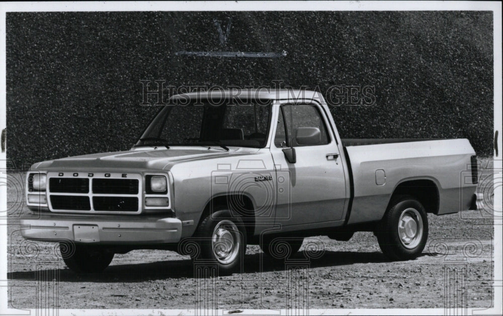 1991 Dodge Chrysler Group Minivans Vehicle - Historic Images