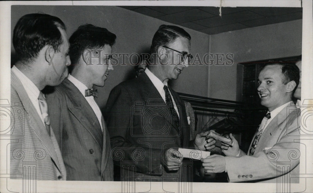 1952 Press Photo Carey Estes Kefauver Democratic Party- RSA02359 - Historic Images