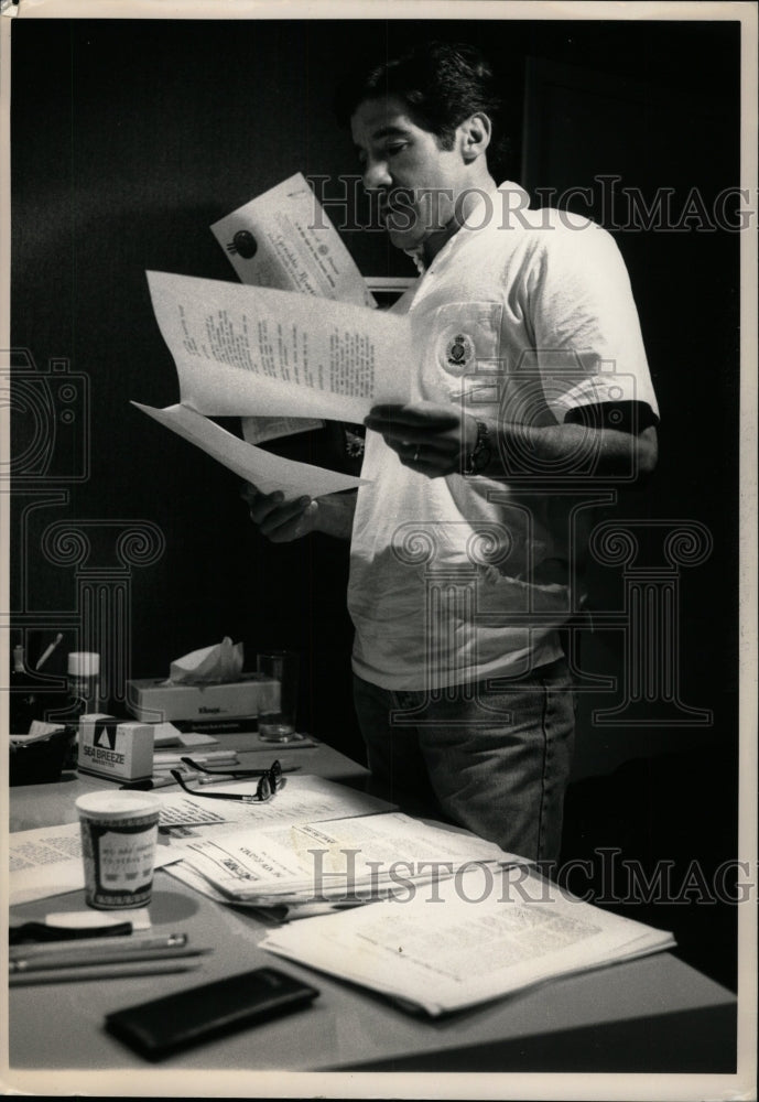 1989 Press Photo Geraldo Rivera Television Show Host Ne - Historic Images