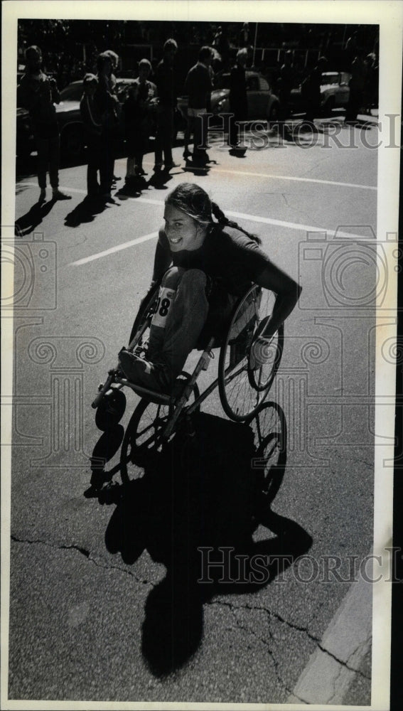 1981 First Women Wheelchair Marathons - Historic Images