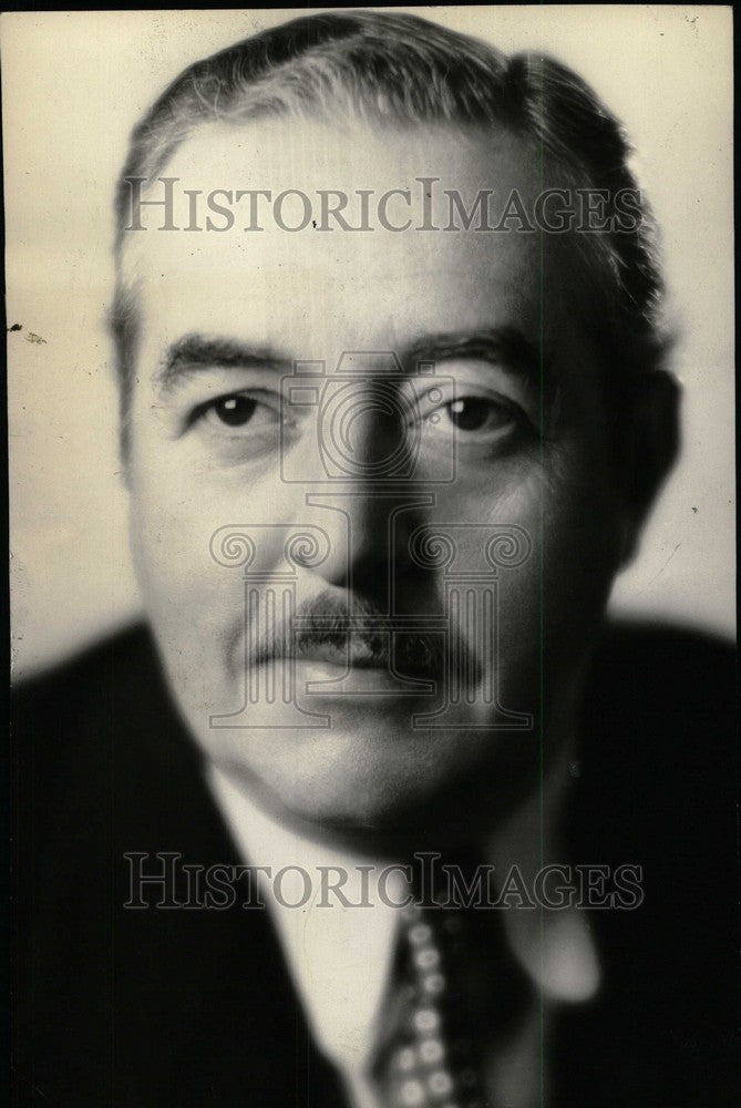1933 Walter Connolly American Character Act - Historic Images