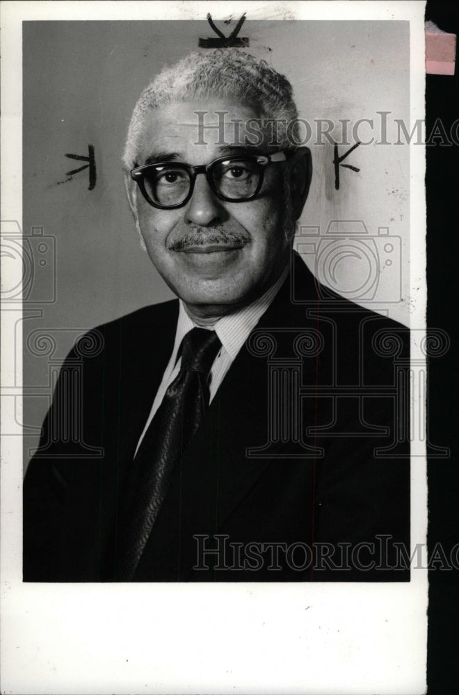 1980 Press Photo Lawrence Carter Columnist- RSA03759 - Historic Images