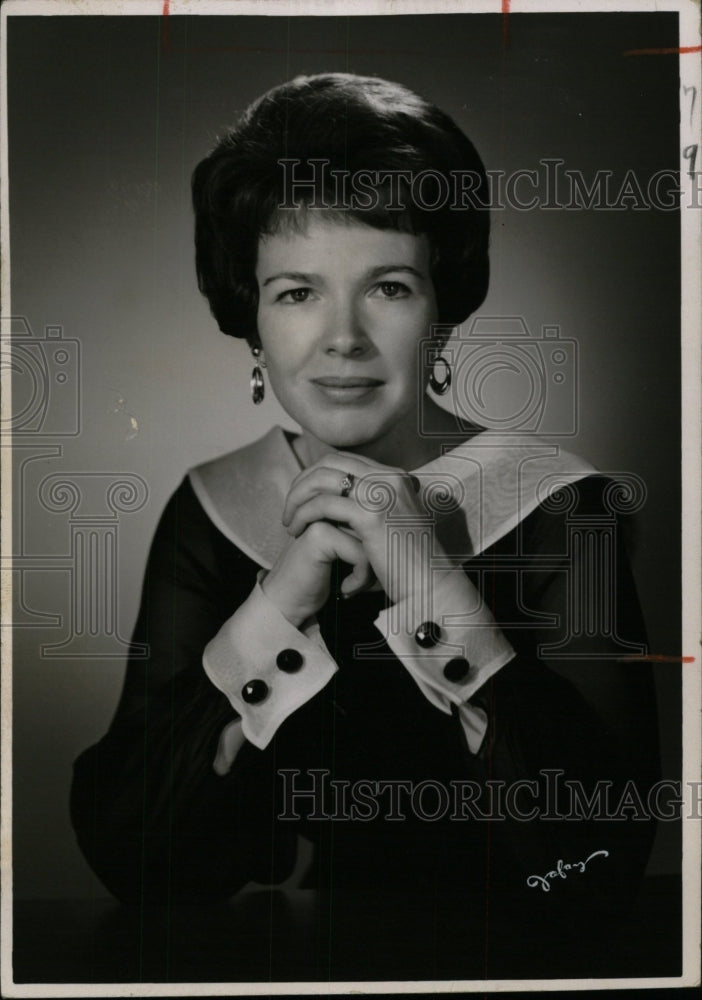 1968 Press PhotoBarbara Hill Pianist- RSA04285 - Historic Images