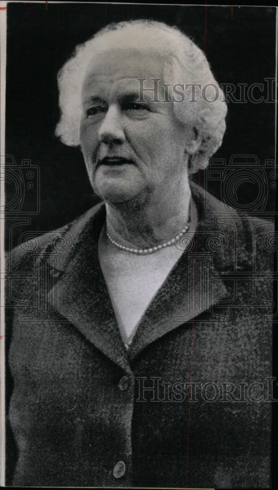 1966 Macmillan Wife Dies Sussex PM Dorothy - Historic Images