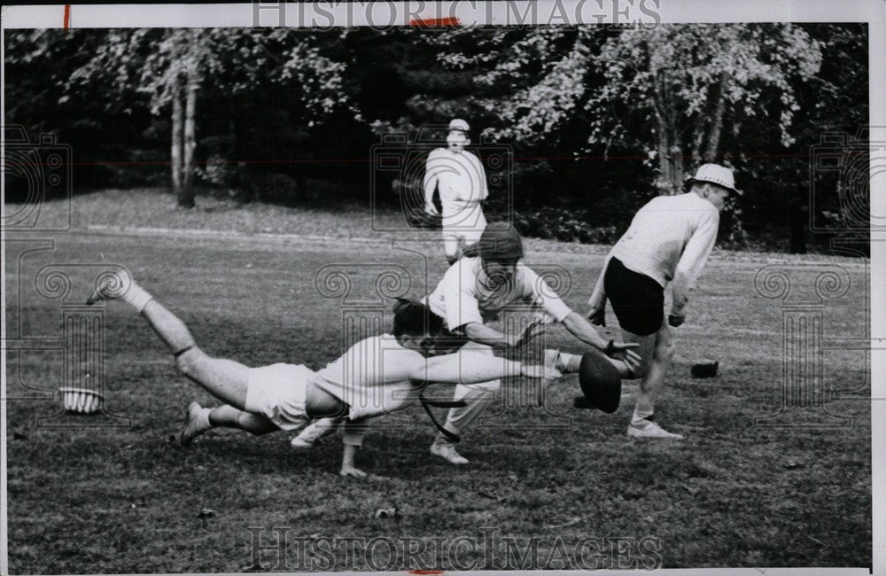 1953 Press Photo Cranbrook School Students Bloomfield M- RSA05109 - Historic Images