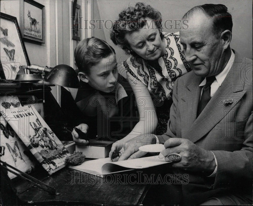 1949 Press Photo James Harvey Rose and Family- RSA05141 - Historic Images