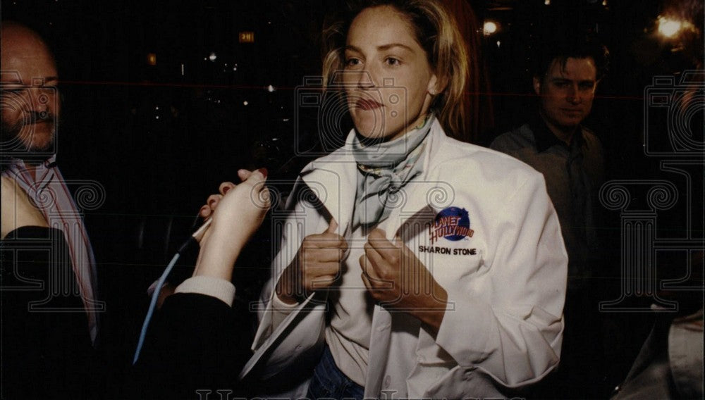 1994 Press Photo Sharon Stone American Film Actress- RSA05369 - Historic Images