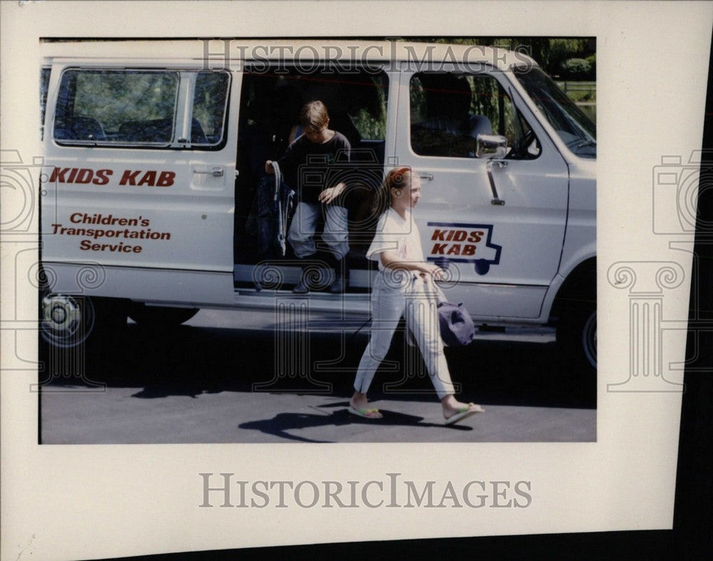 1991 Kids Kab Childrens Transportation Serv - Historic Images