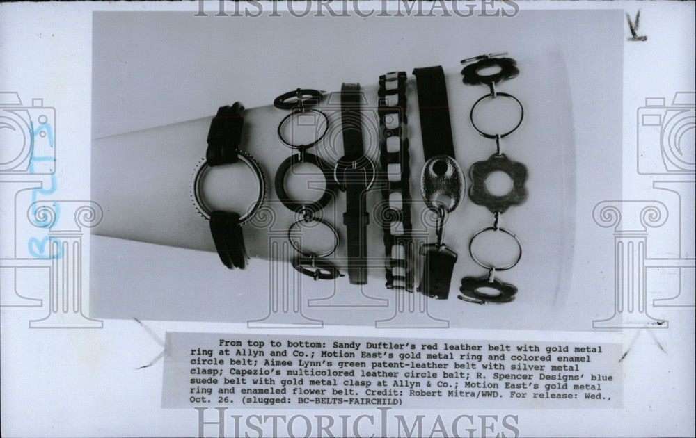 1994 Press Photo Belts Red Leather Gold Ring Silver Cla- RSA05439 - Historic Images