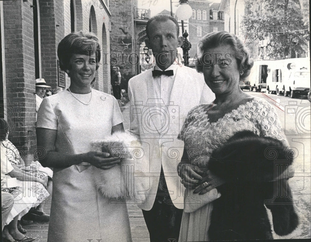 1966 Press Photo Mr. and Mrs. Harry Buchenau Denver Soc - Historic Images