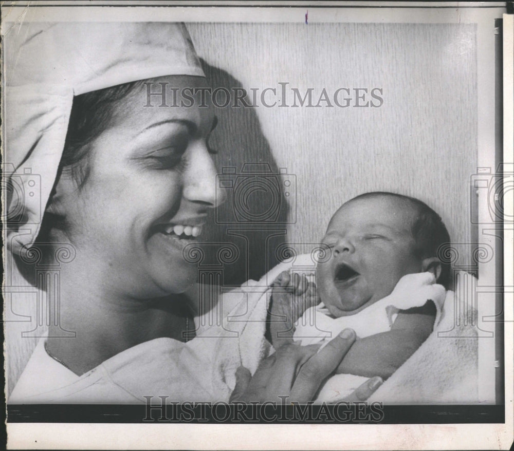  Abandoned Babies - Historic Images