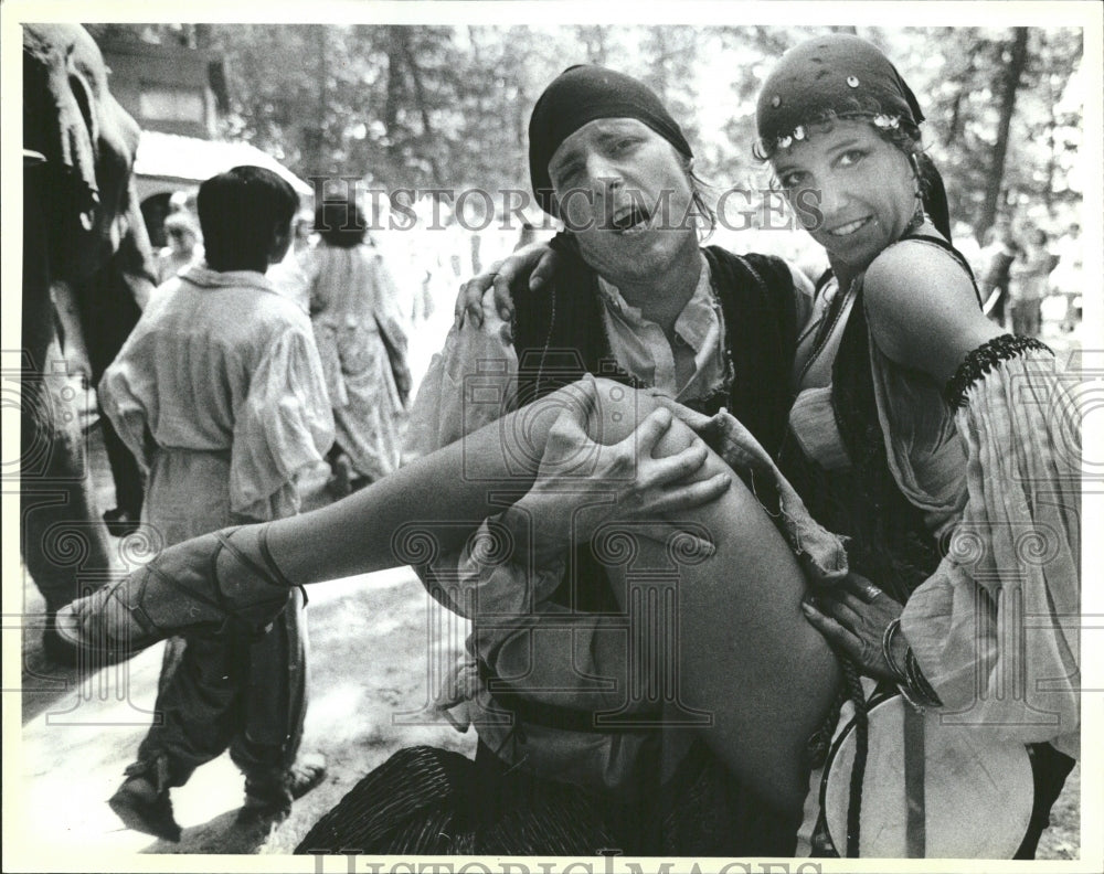 1985 King Richard Faire Kenosha Gypsy woman - Historic Images