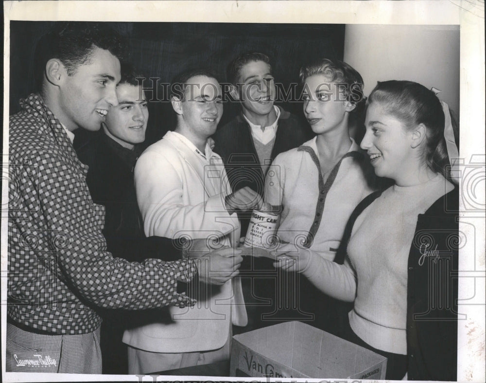 1955 Press Photo Shelly stark Marshall Romanz Von Stude- RSA06557 - Historic Images