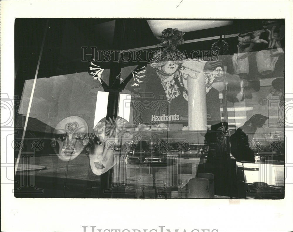 1980 Tobacco Road Headshop, Franklin Shoppi - Historic Images