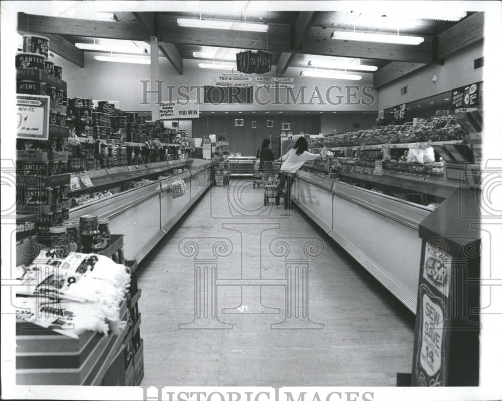 1972 Michigan stores Grocery Beverly Hills-Historic Images