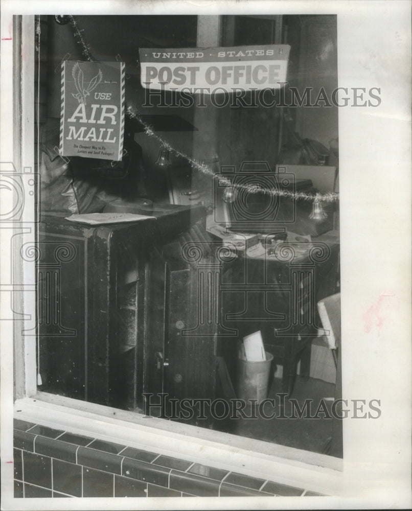 1965 Press Photo of Vance Sundries Theft- RSA07381 - Historic Images