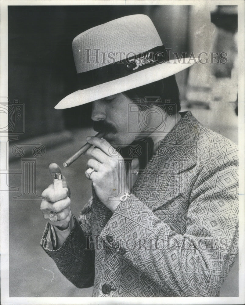 1974 Press Photo Panama Maxi Hat - Historic Images