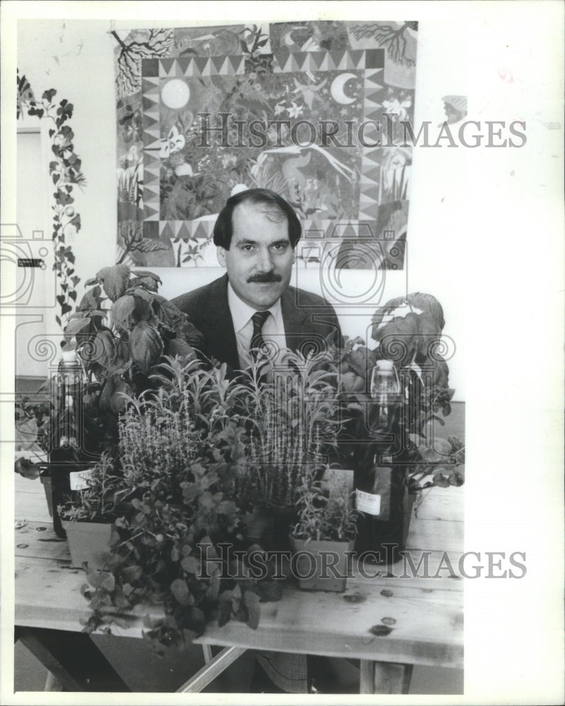 1982 Jim Haring Herbs For All Seasons - Historic Images