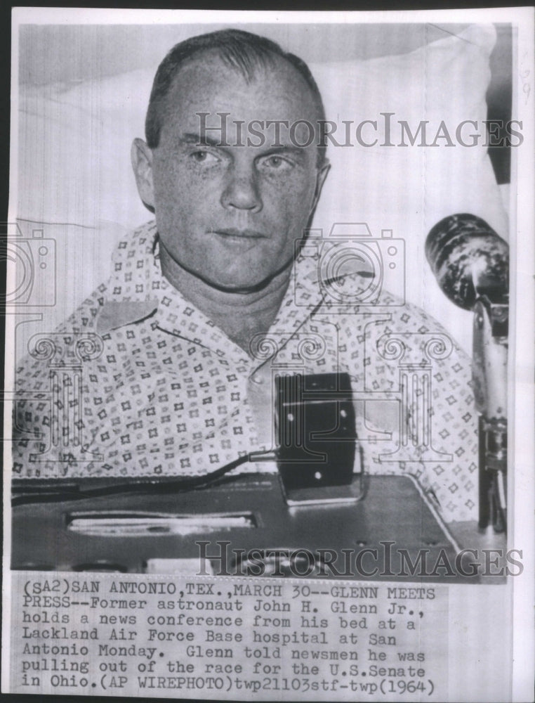 1964 Astronaut John Glenn Pulling Out Ohio - Historic Images