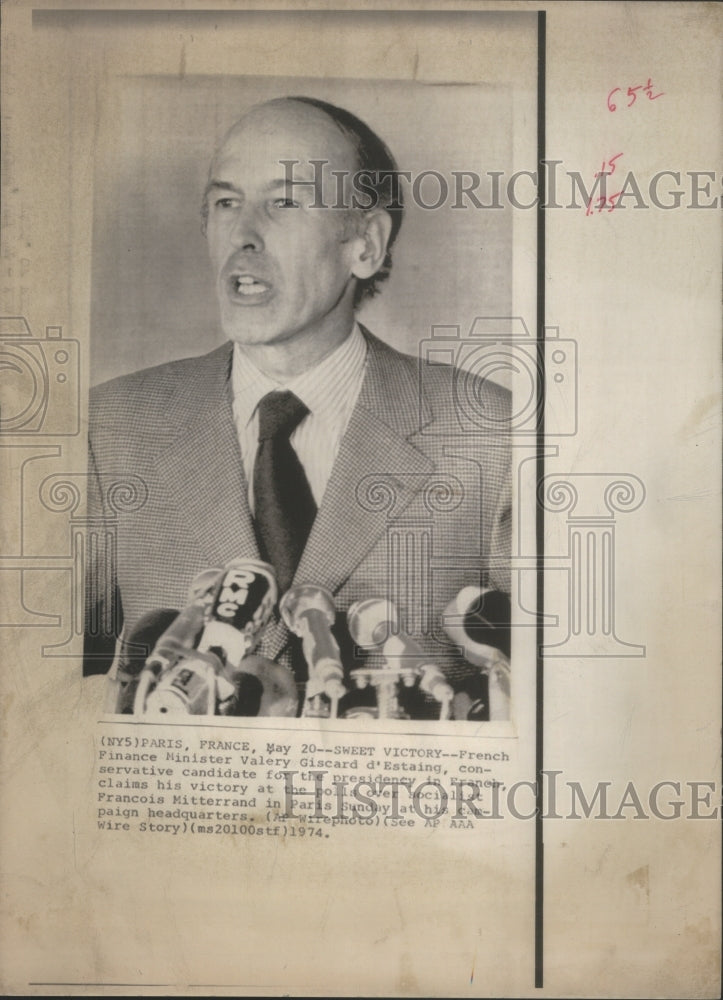 1974 Press Photo Valery Giscard d&#39;Estaing Claims Victor- RSA08707 - Historic Images