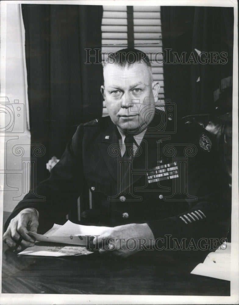 1949 Press Photo Gen Harry A Johnson- RSA08969-Historic Images