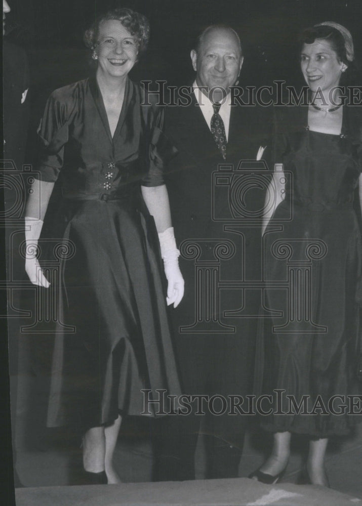 1951 Mrs William Glass Friday Charles Bevis-Historic Images