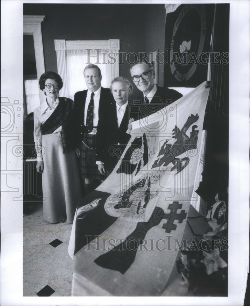 1977 Mr Mrs Donald M D Thurber Mrs Ellice - Historic Images