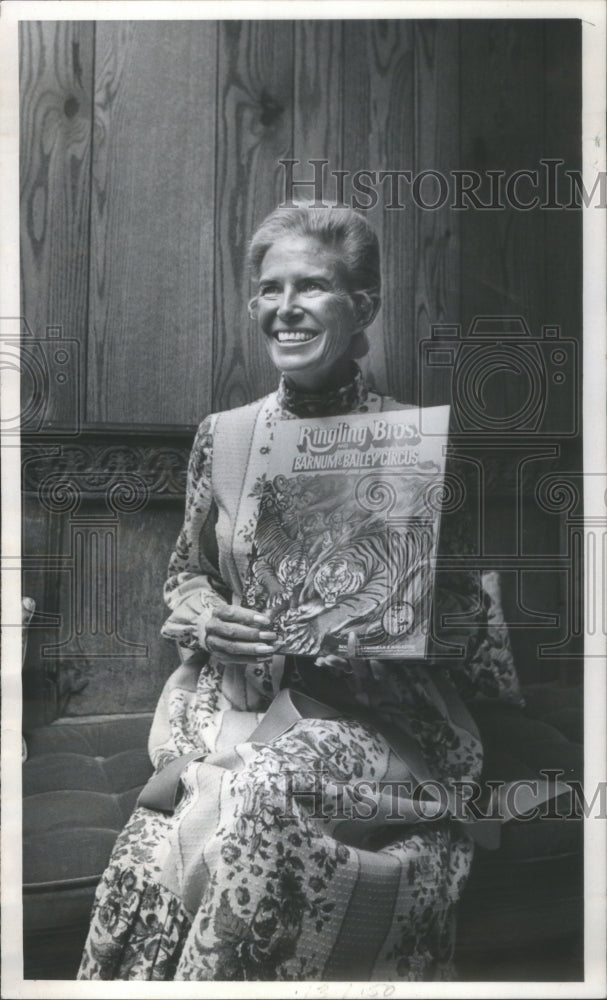 1971 Press Photo Mrs Henry Cruger Van Schaack Jr Hilton - Historic Images