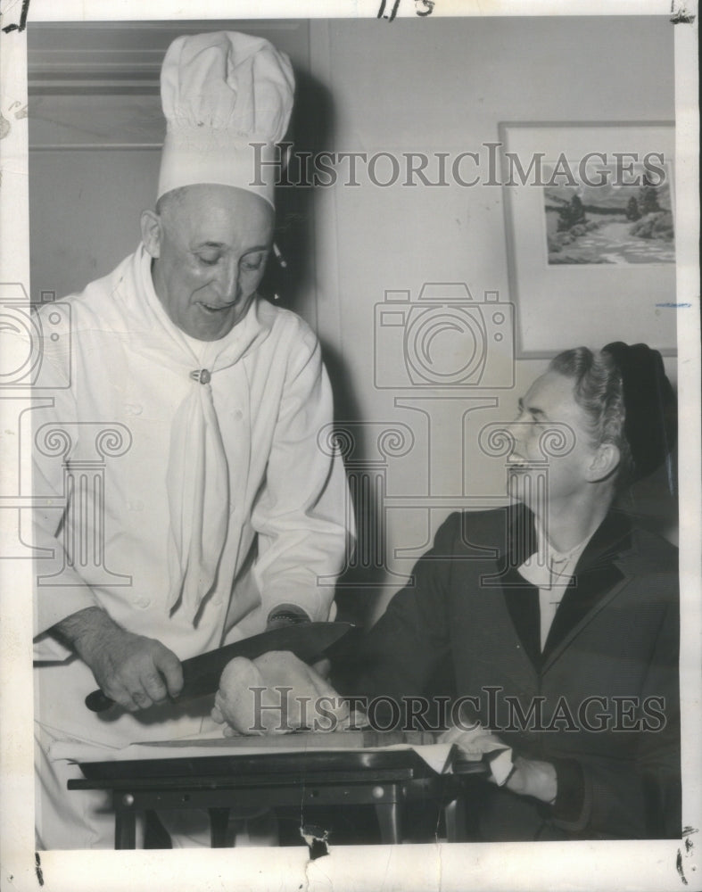 1951 Press Photo Mrs. Dan Thornton- RSA10451 - Historic Images