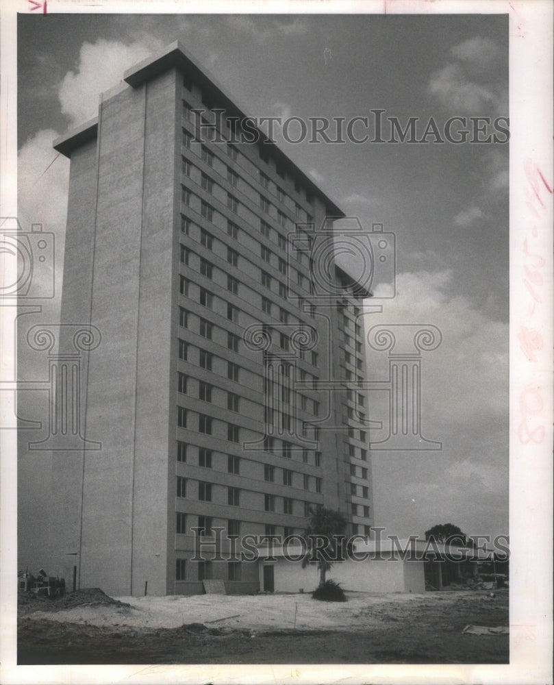 1971, St Petersburg Menorah Center Tallest- RSA10517 - Historic Images