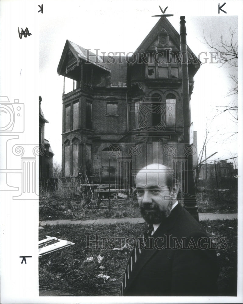 1984 Picture of Michael Johnson, Architect. - Historic Images