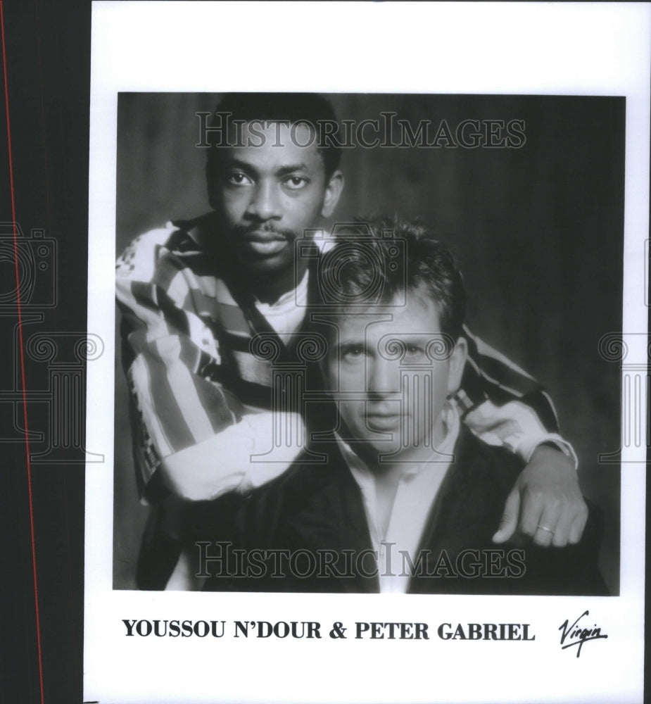 1990 Press Photo Youssou N&#39;Dour Peter Gabriel- RSA10891 - Historic Images