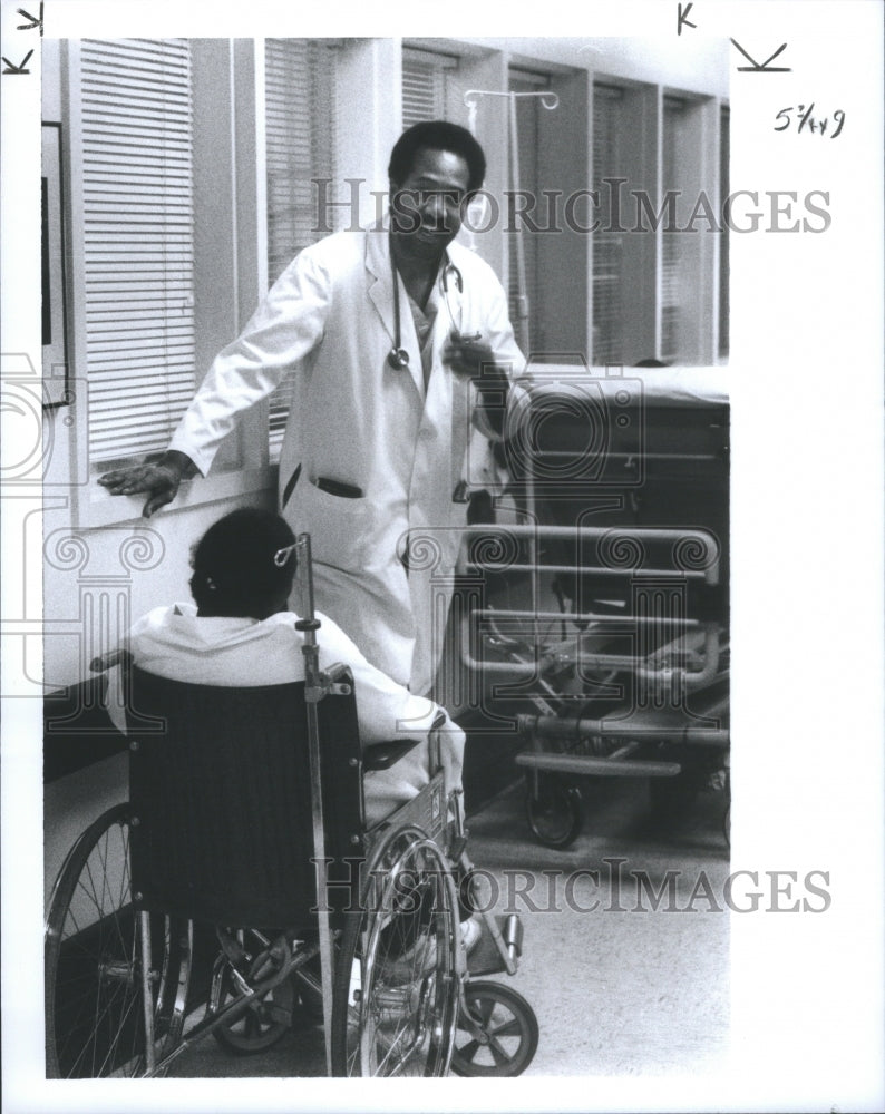 1991 Dr. Keith Johnson ER Physician Samarit - Historic Images