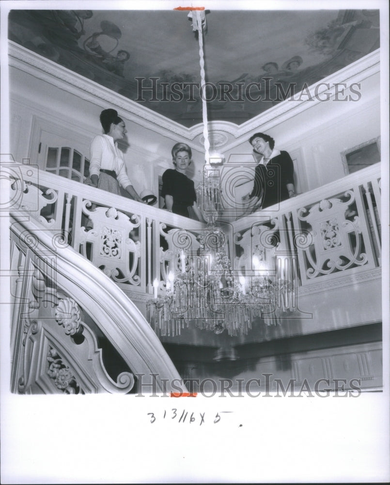 1963 Corrine Lunenfeld, Rosemarie Howe and - Historic Images