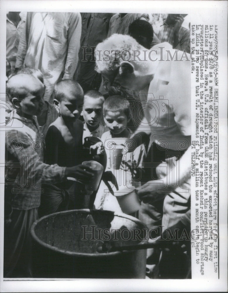 1965 Food Rationing New Dehli India CARE - Historic Images