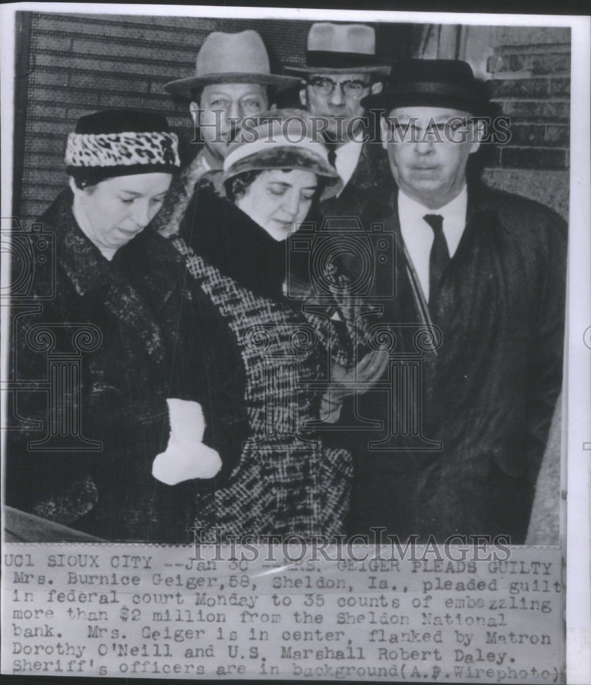 1961 Mrs. Burnice Geiger Embezzling Sheldon - Historic Images