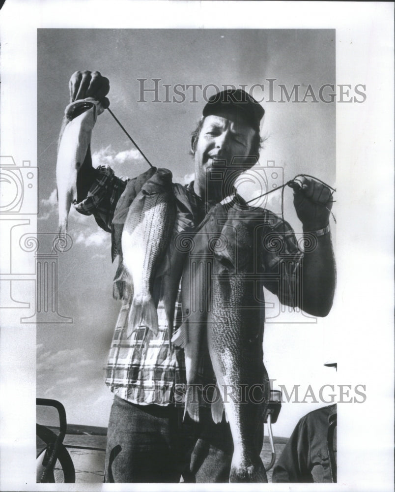 1979 Richard Gasaway Fishing Walleye White - Historic Images