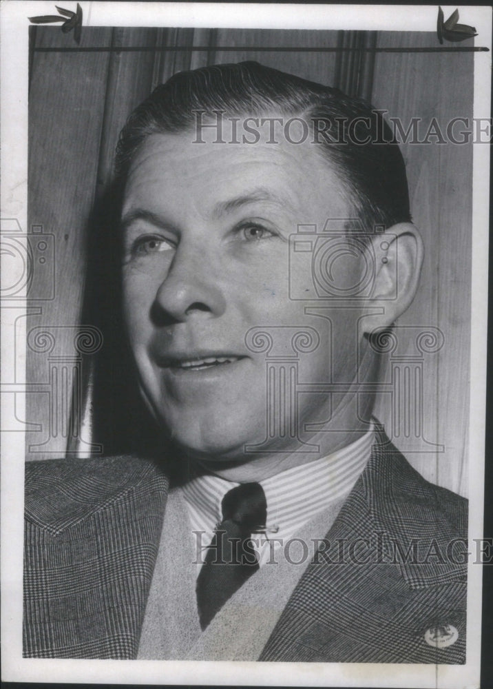 1950 Press Photo Geo Murphy wears suits pose- RSA14029 - Historic Images