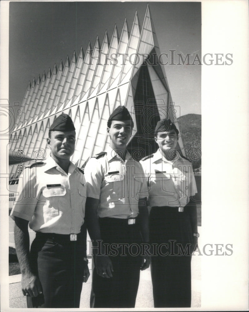 1986 U.S. Air Force Foreign Senior Cadets - Historic Images