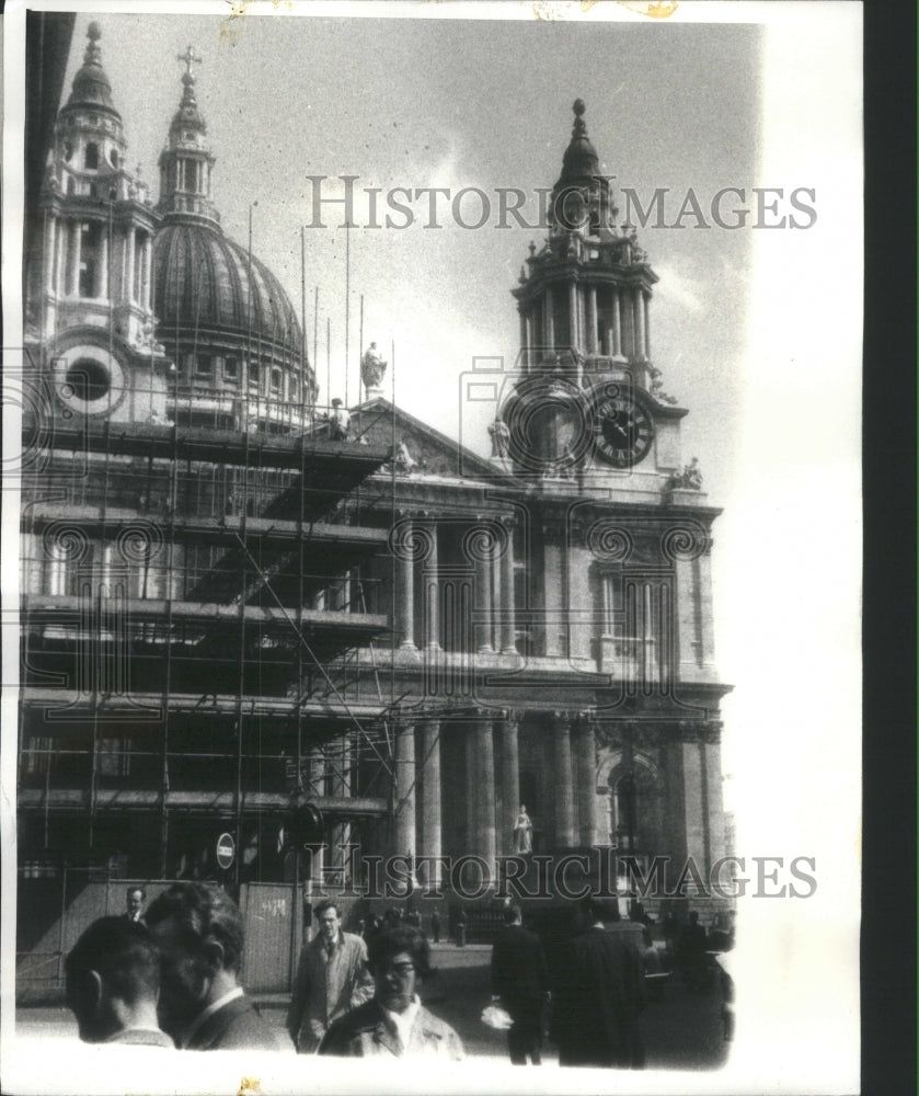 1964 Americans architectural row London - Historic Images