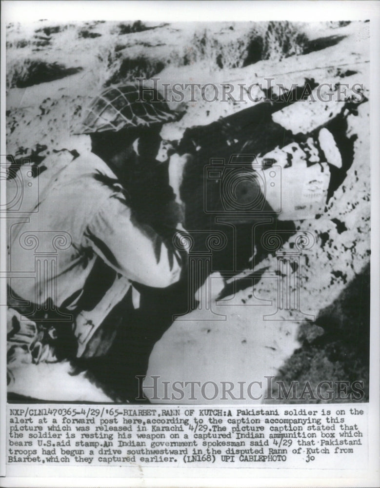 1965 Pakistani Soldier Pakistani War-Historic Images