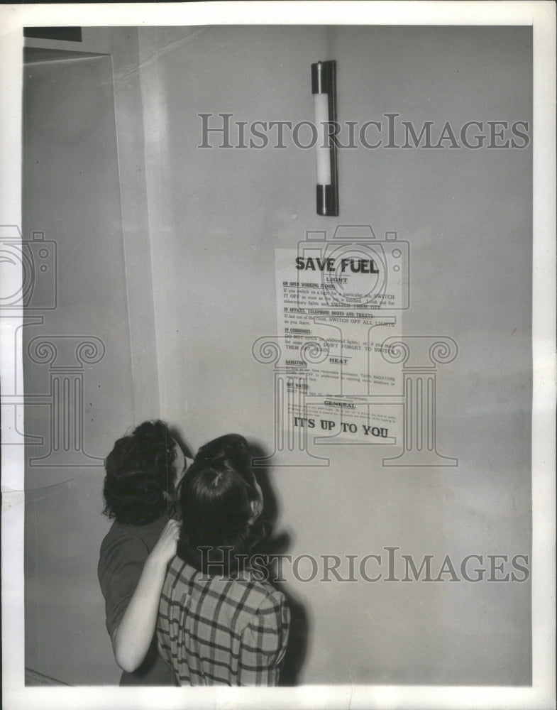 1943 campaign urging Britons Coal gas elect - Historic Images