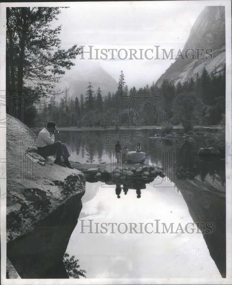 1954 Press Photo Vacation Snapshot Mirror Lake Mountain- RSA16003 - Historic Images