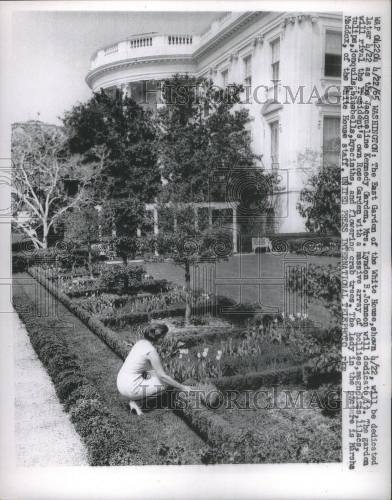 1965 White House Exterior East Garden - Historic Images